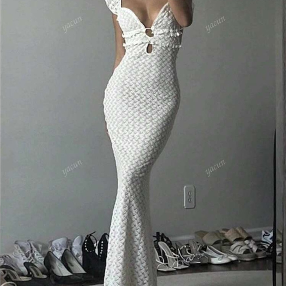 White summer Maxi Dress with Cap Sleeves and Cutout XS new